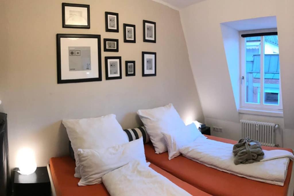 Apartamento Sonnig, Modern, Zentral Mit Parkhaus Nebenan Checkin123 Wiesbaden Exterior foto