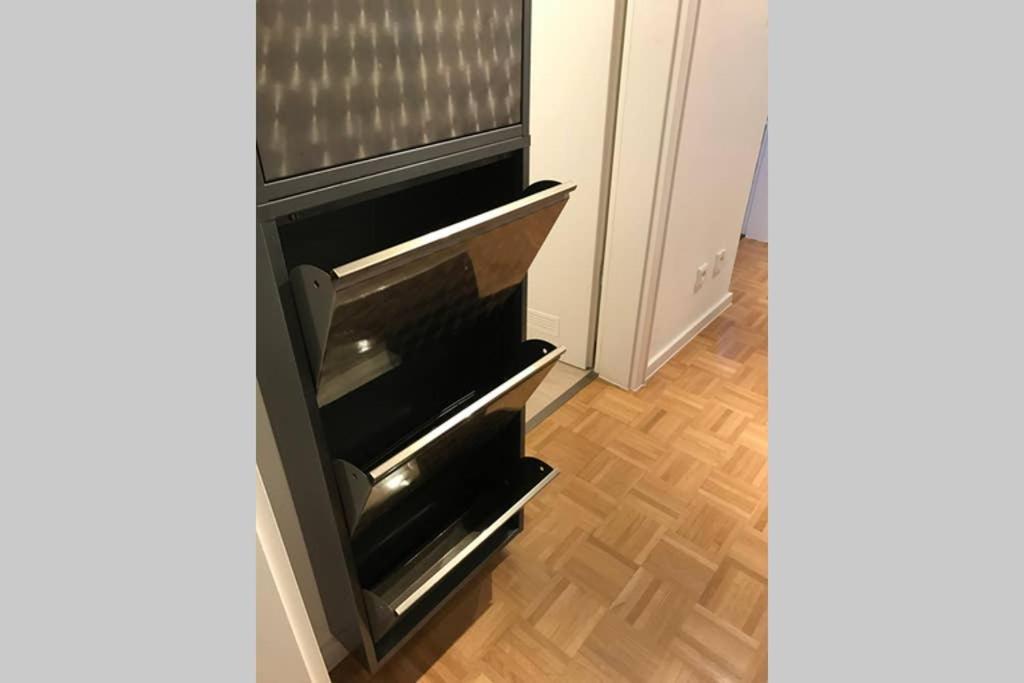 Apartamento Sonnig, Modern, Zentral Mit Parkhaus Nebenan Checkin123 Wiesbaden Exterior foto