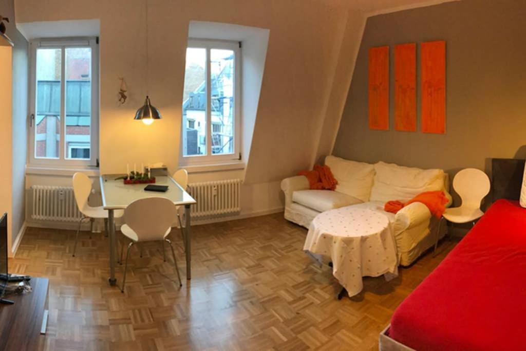 Apartamento Sonnig, Modern, Zentral Mit Parkhaus Nebenan Checkin123 Wiesbaden Exterior foto
