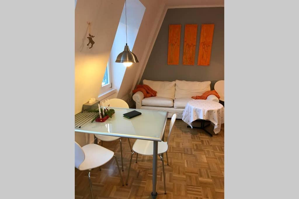 Apartamento Sonnig, Modern, Zentral Mit Parkhaus Nebenan Checkin123 Wiesbaden Exterior foto